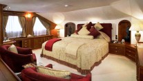 BLUE ATTRACTION -  Master Cabin